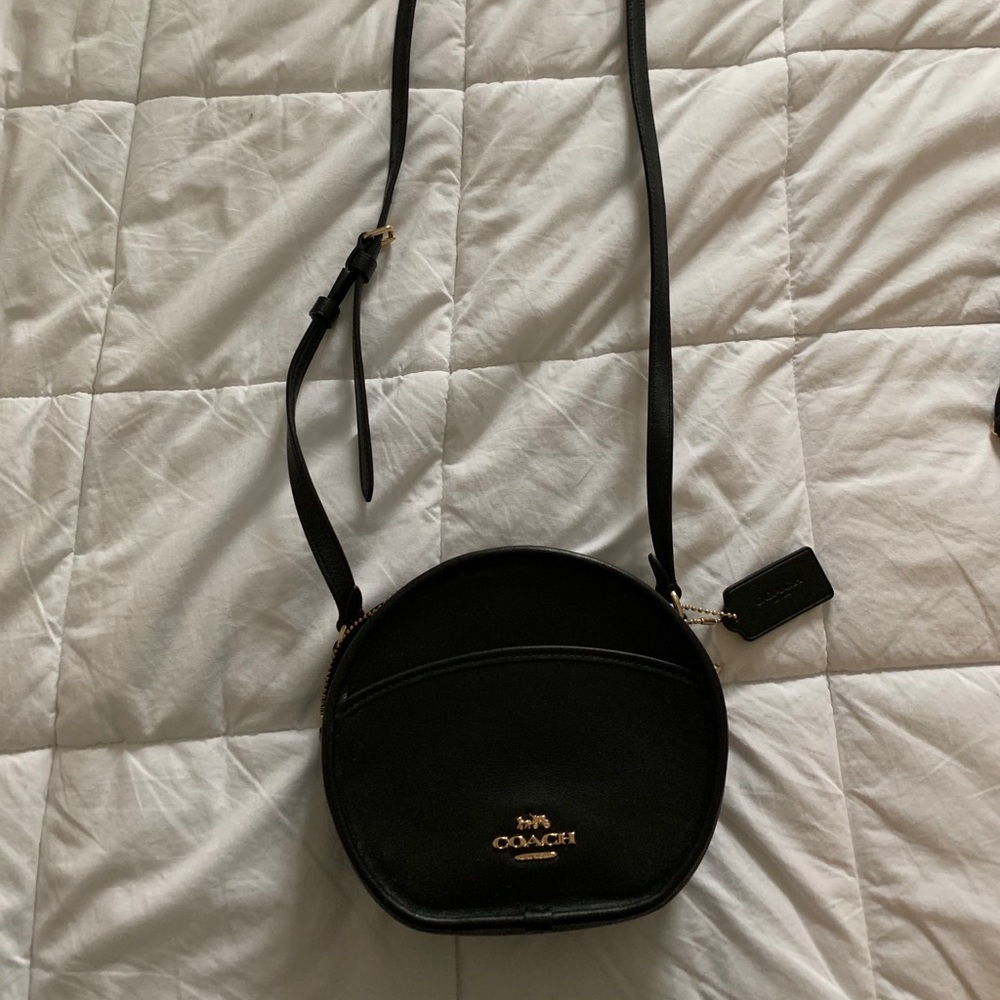 Coach canteen